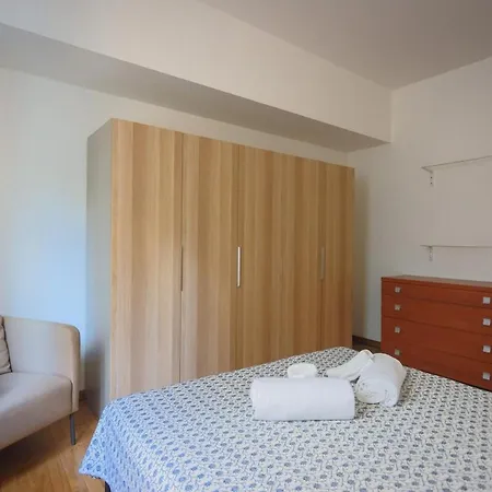4 Posti Letto Con Patio E Parcheggio Διαμέρισμα