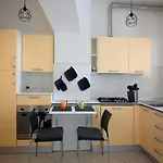Apartment 4 Posti Letto Con Patio E Parcheggio Ancona