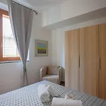 4 Posti Letto Con Patio E Parcheggio Ancona